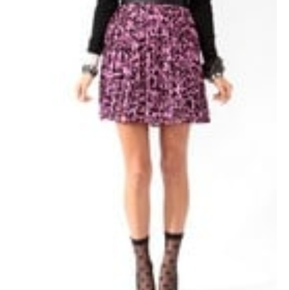 FOREVER 21 Animal Print Pleated Skirt NWT - Picture 2 of 6